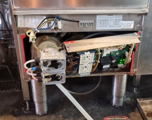 Dishwasher repair technician Runaway Bay
