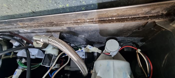 Dishwasher repair technician Nerang