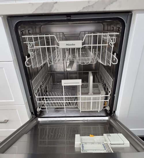 Dishwasher repair technician Tugun