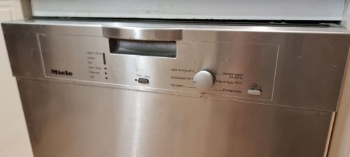 Dishwasher repair technician Arundel