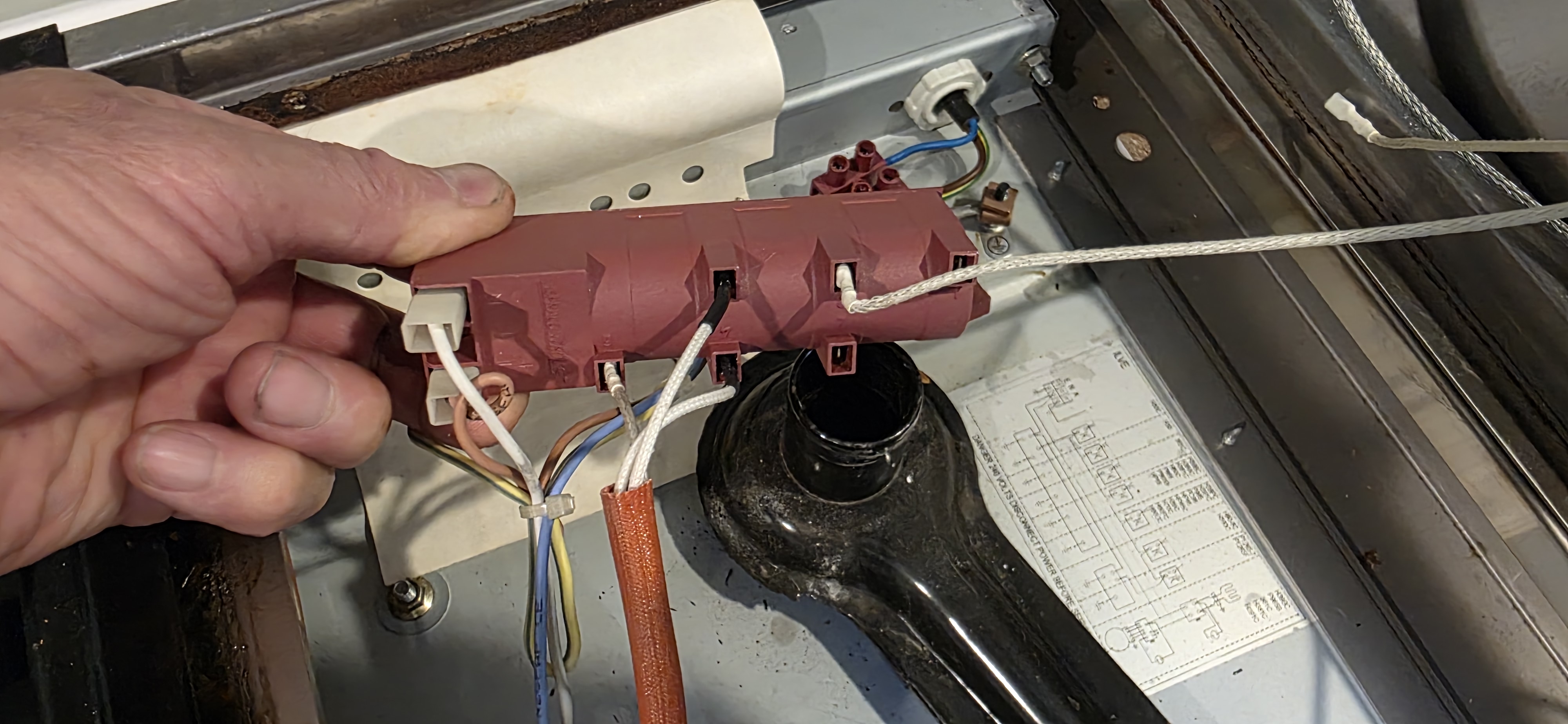 Ilve gas cooktop not igniting repair in Benowa by ISB Electrical